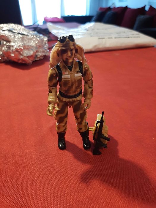 G.I. Joe "Dusty - Desert Trooper" (1985) - Com acessórios de origem
