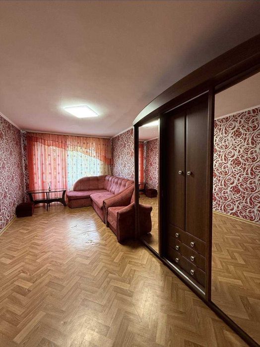 Продаж  1 кімнатна квартира з ремонтом