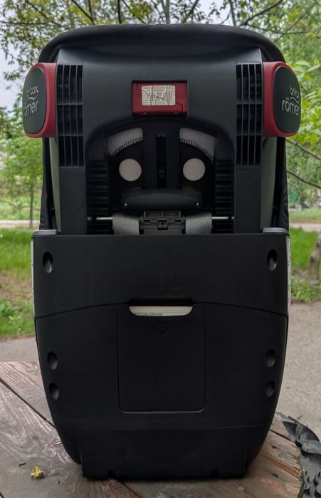 Автокрісло дитяче Britax Römer KING II BLACK SERIES