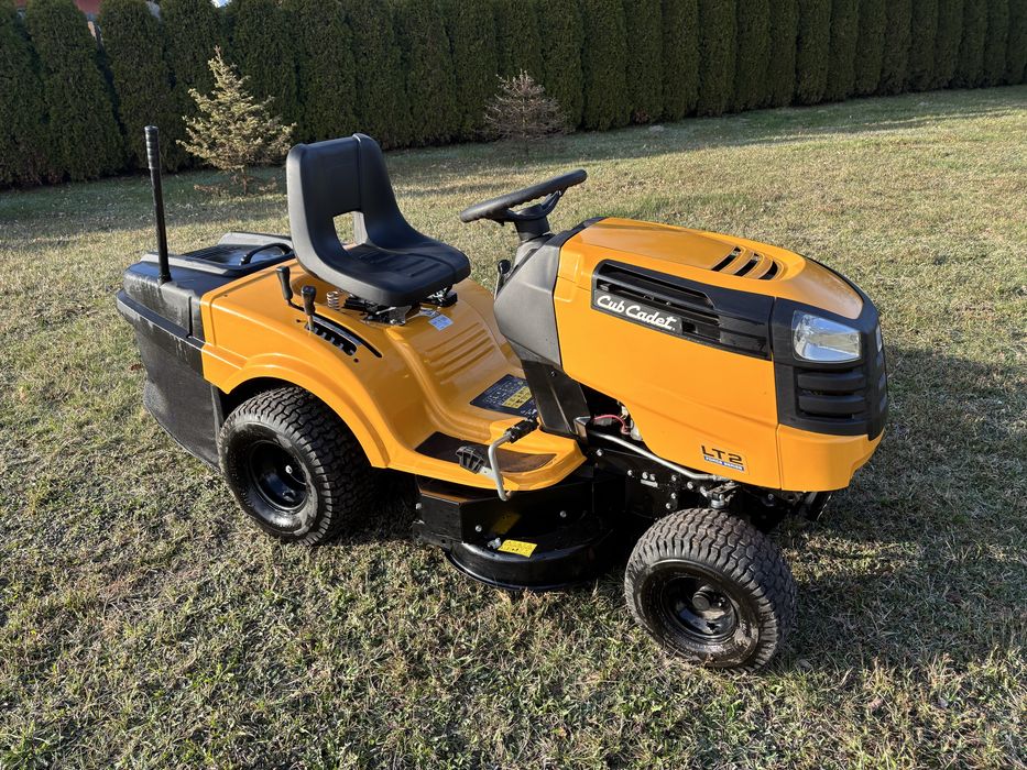 Kosiarka Traktorek Cub Cadet LT2