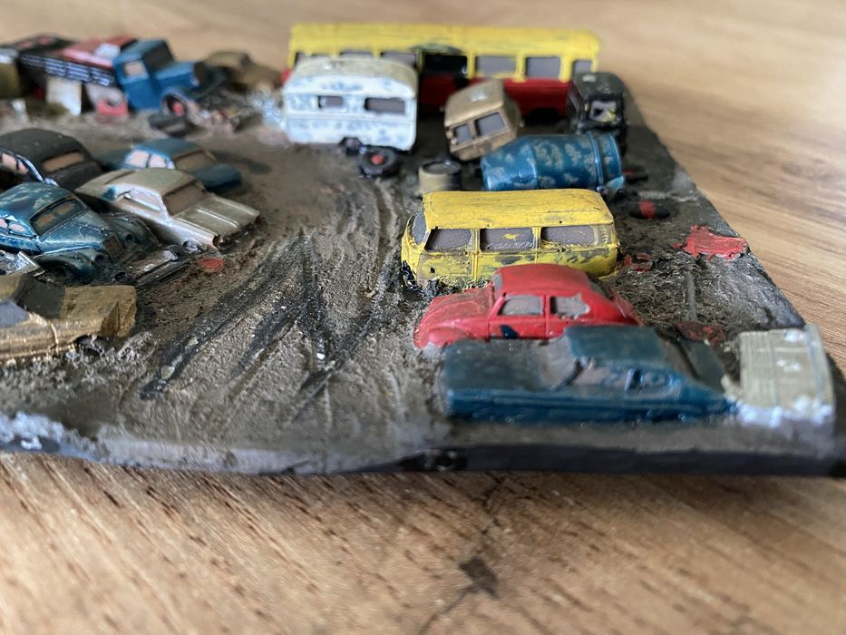 DIORAMA  , makieta  - złomowisko samochodów