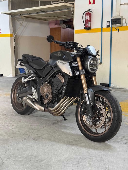 Honda CB650R 2021 35kw [livrete]