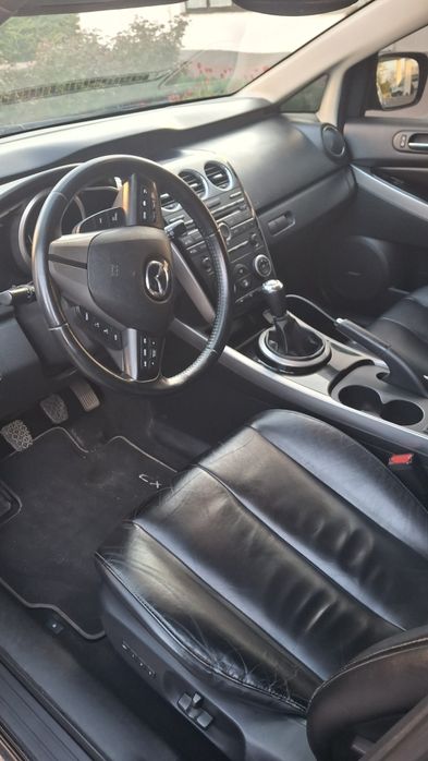 Продаю Mazda CX7