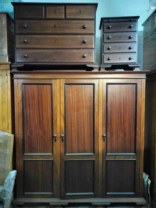 Móvel de Quarto Completo em Madeira - Novo