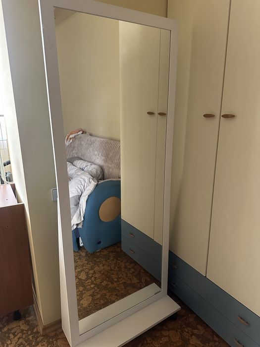 Продам косметологические аппараты, мебель