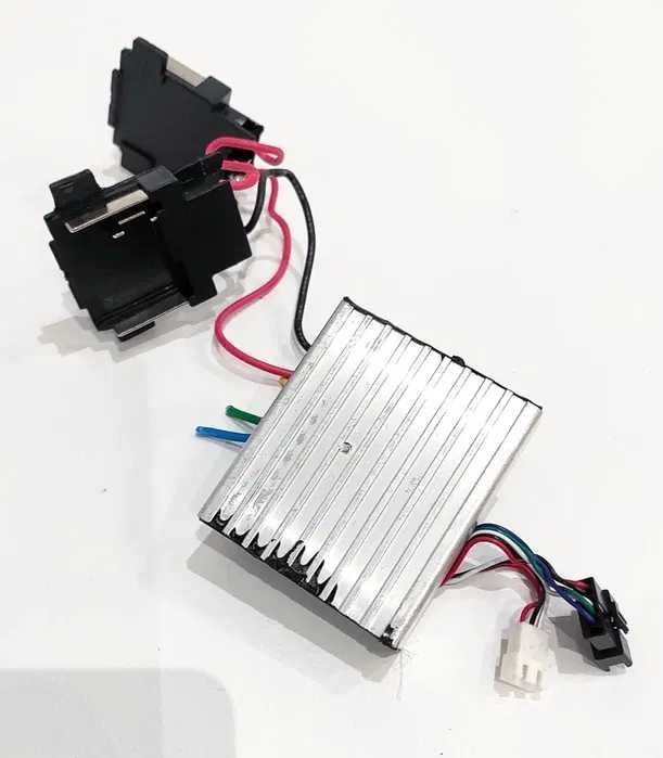 Продам плату (контролер) на акамуляторну пилку PCA 40/2 Procraft