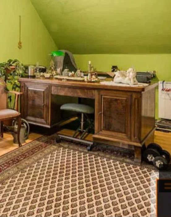 Sprzedam meble antyki Gabinet biurko dwustronne i bibliotekę drewniane