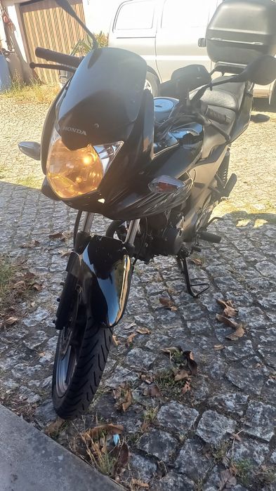 Vendo mota Honda CBF 125 de 2013