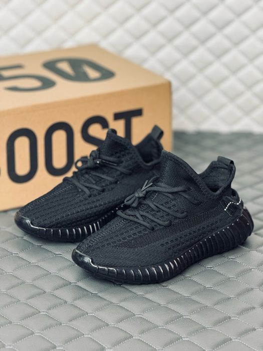Adidas Yeezy Boost 350 all black кроссовки женские Адидас изи черные