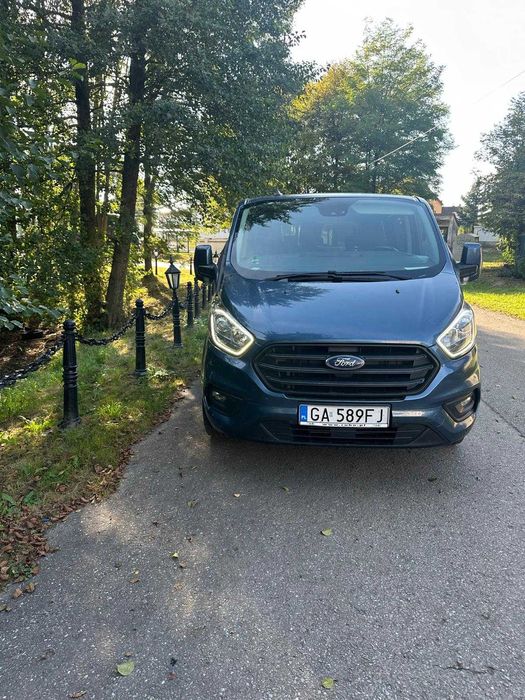 wynajmę busa 9-cio osobowy