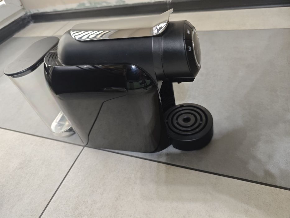 Ekspres kapsułkowy Delta Q plus kapsułki