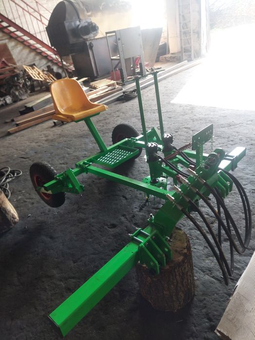 РК-1 Роторний культиватор для гарбузів, капусти.