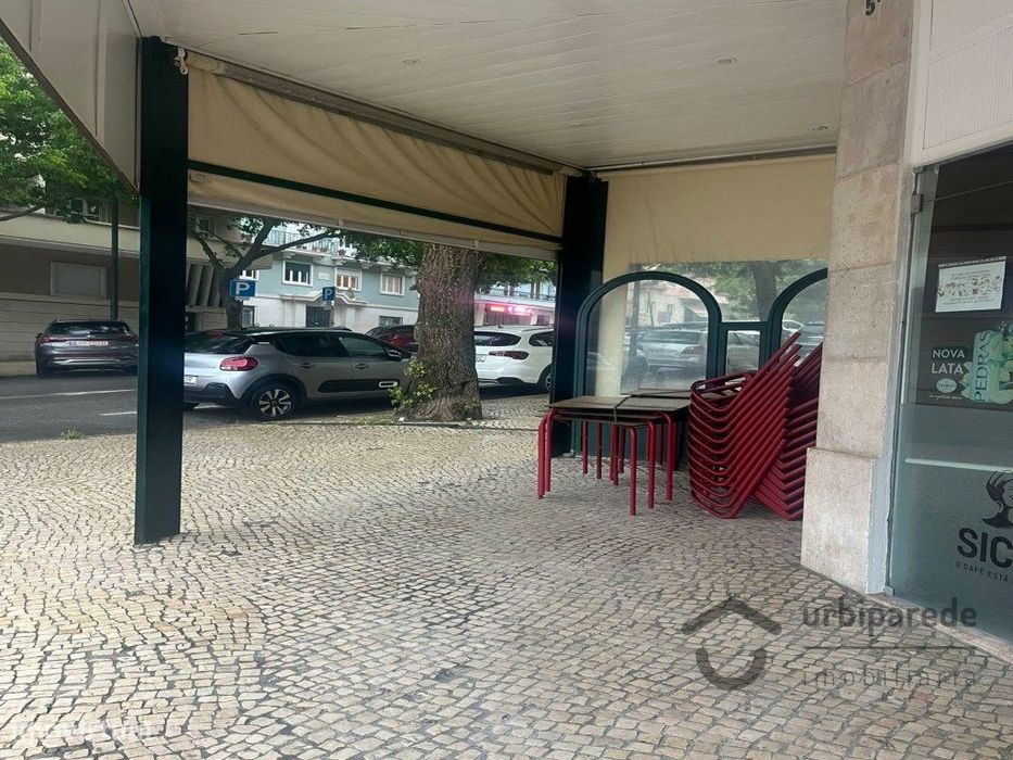 Restaurante com ótima esplanada, no centro Lisboa