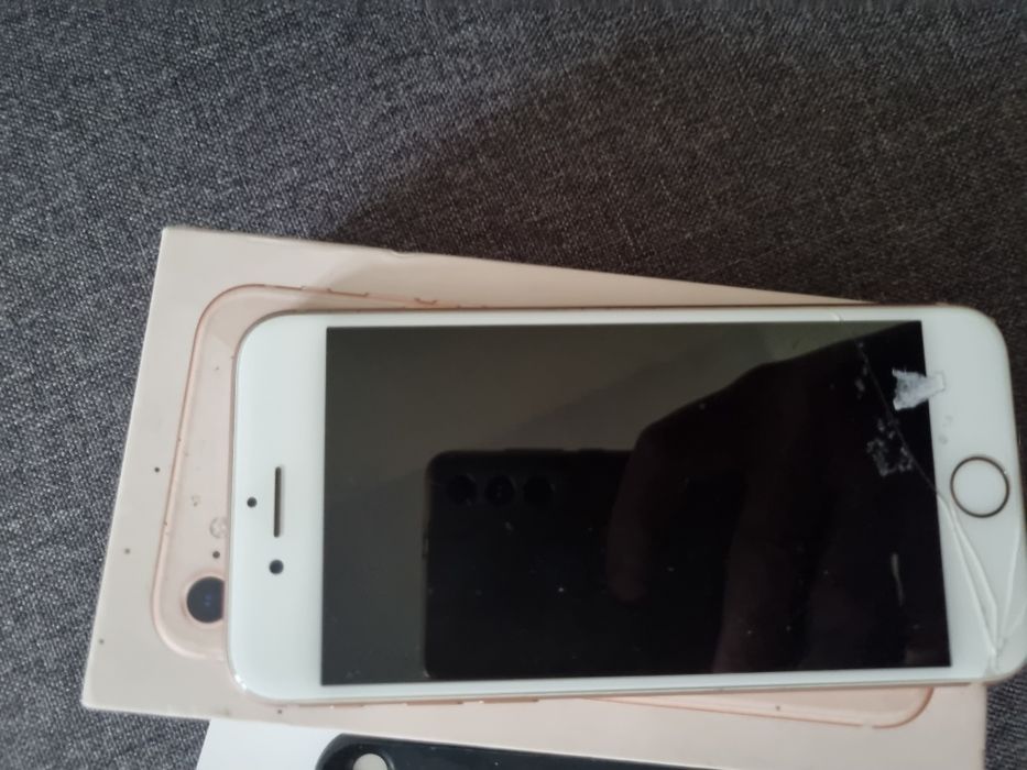 iPhone 8 ,używany