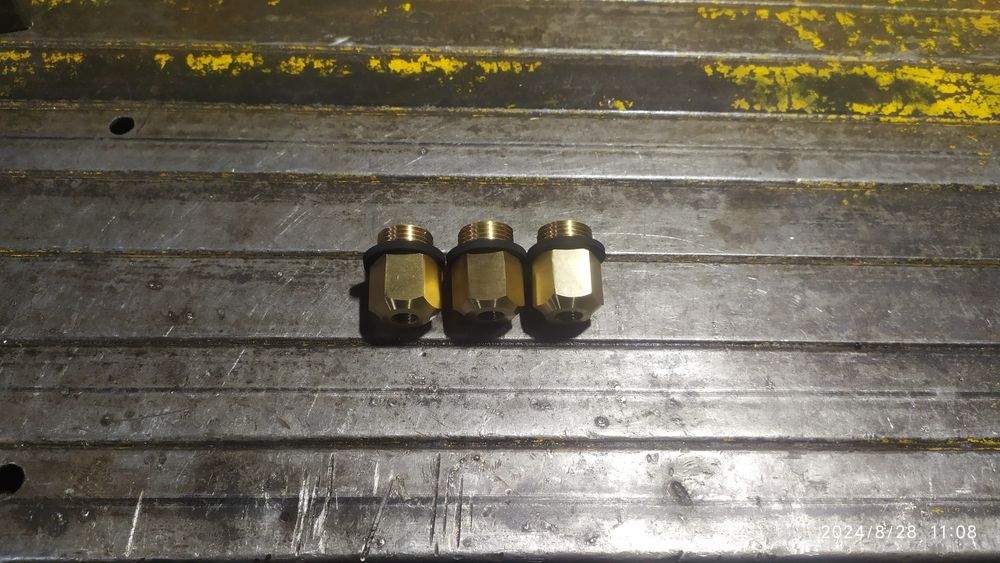 Перехідник на фреоновий балон