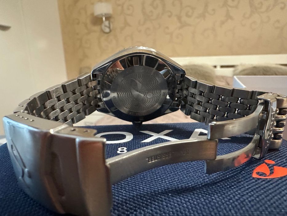 Продам годинник Doxa Sharkhunter 200
