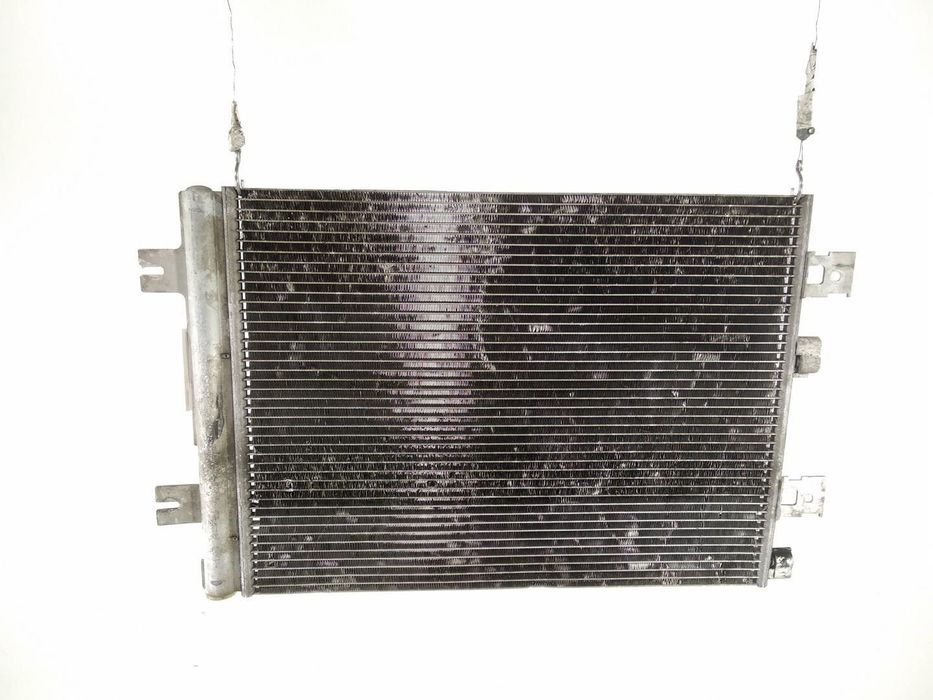 CONDENSADOR / RADIADOR AR CONDICIONADO DACIA SANDERO 2010