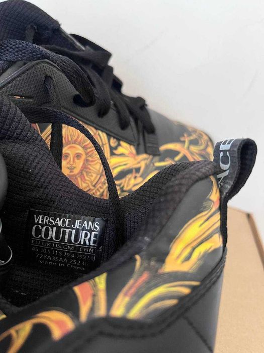 продам кроссовки versace couture