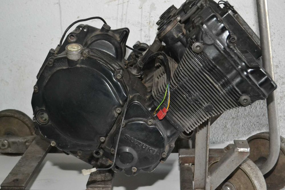 Suzuki GSX-f gsxf 750 94rok silnik skrzynia biegów