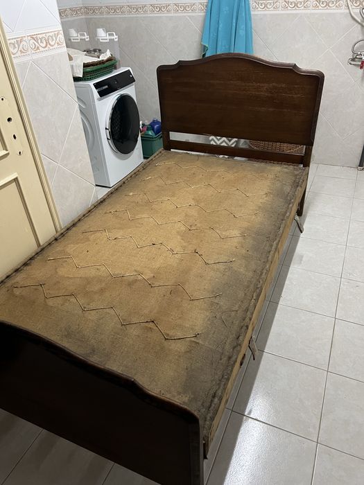 Cama solteiro estilo inglesa