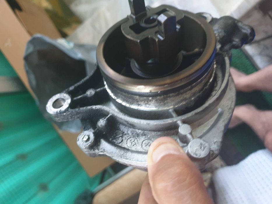 Bomba de vácuo PIERBURG para BMW