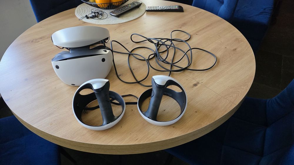 Gogle i kontrolery  PSVR2