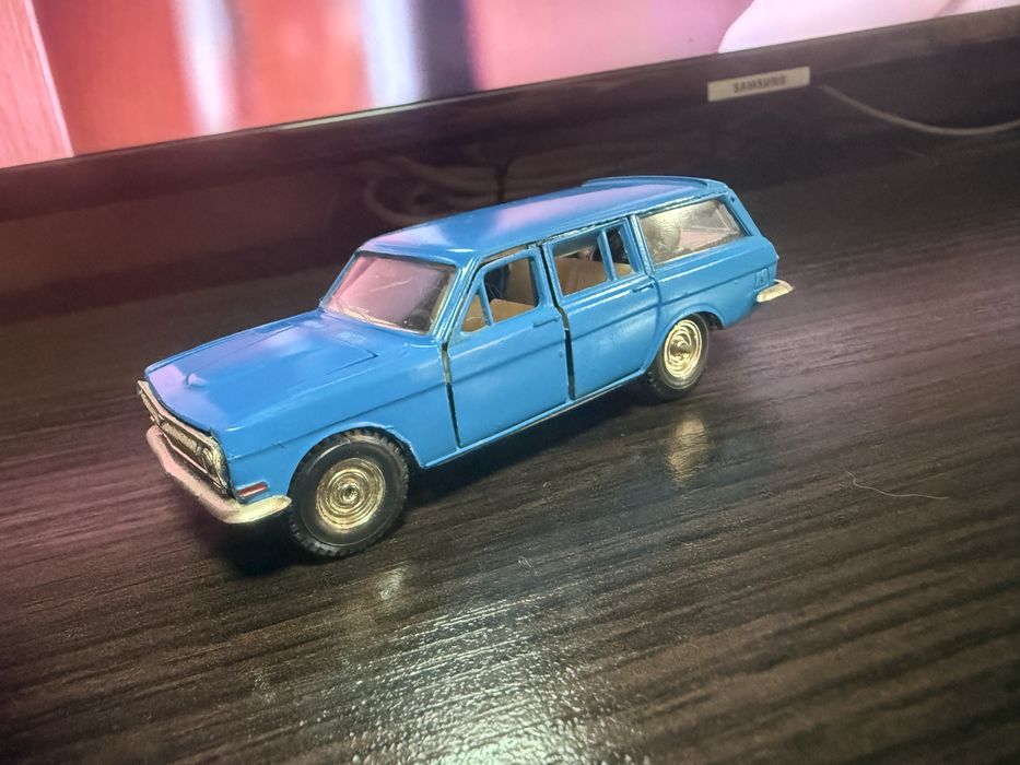 Модель 1:43 ГАЗ 24 волга  (колекційні машинки)