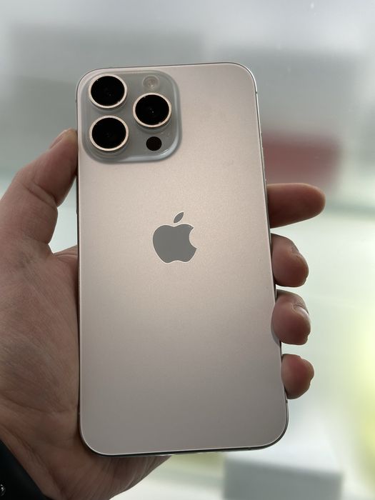 iPhone 15 Pro Max 256gb White Titanium Neverlock