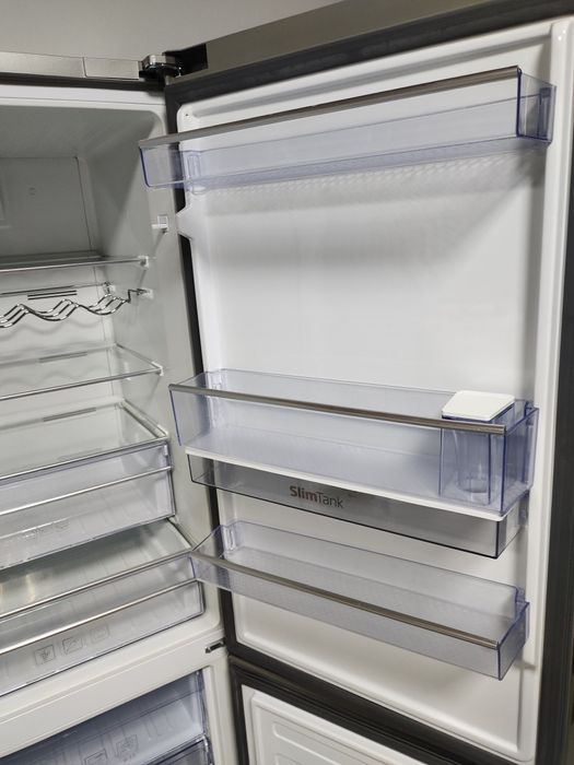 Холодильник Beko з Європи. 185cm..Nofrost. всередині як новий