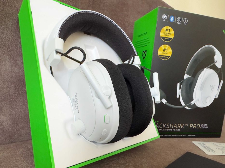 Навушники Razer Blackshark V3 Pro Wireless White (RZ04 05400100 R3M1) (2025)