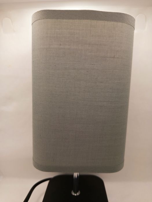 Dotykowa lampka nocna 3 tryby świecenia port USB-A USB-C