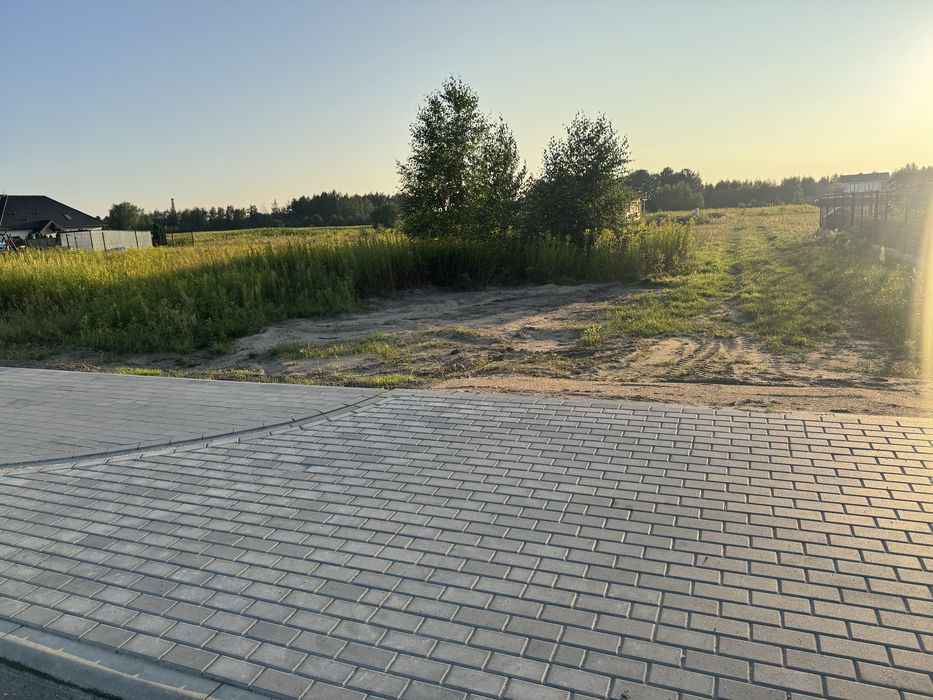 Dzialka budowlana 1180 m2 w Węgrowie