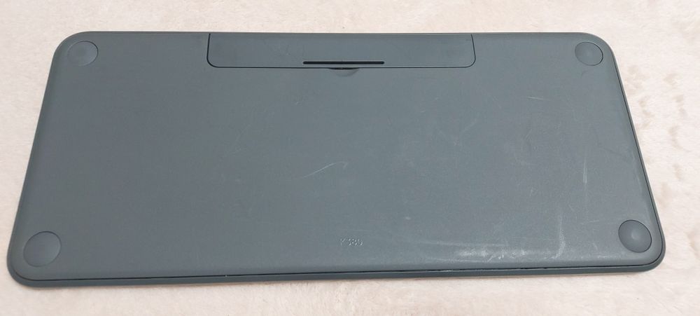 Продам безпроводную клавиатуру Logitech