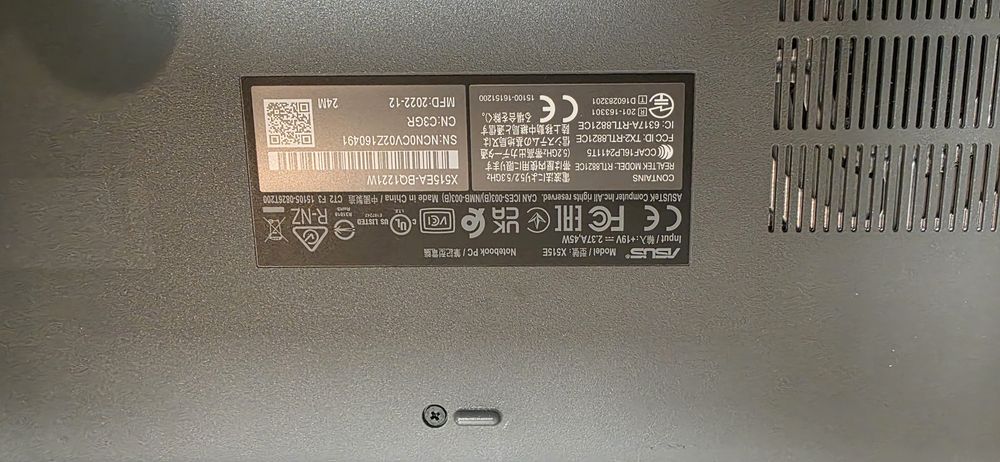 Laptop Asus x515E 250/8 GB