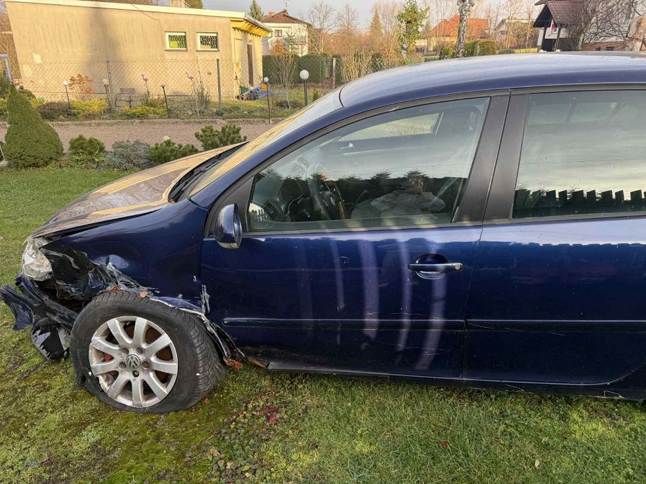 VW Golf 5 po wypadku