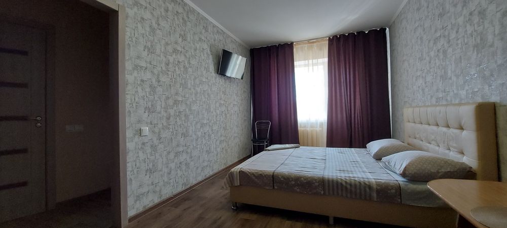 Обласна лікарня/ Госпиталь/ ЦУМ /готель Україна /ПОДОБОВО