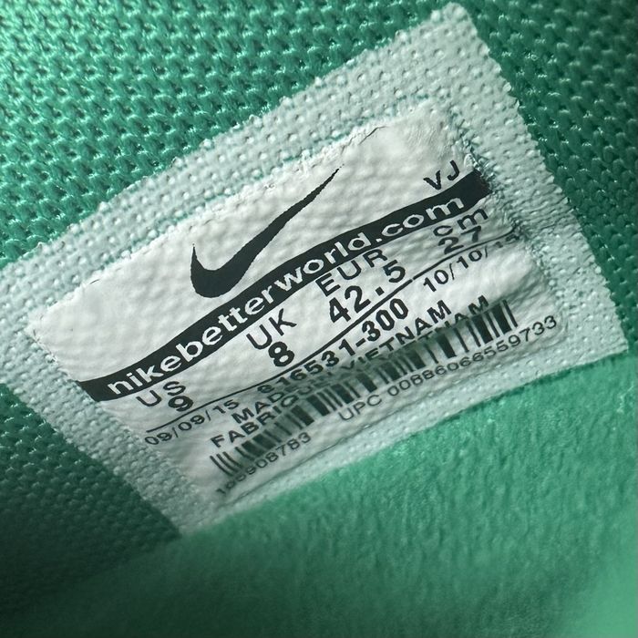 Zielone buty sneakersy NIKE ROSHE NM FLYKNIT SE 42.5 27cm