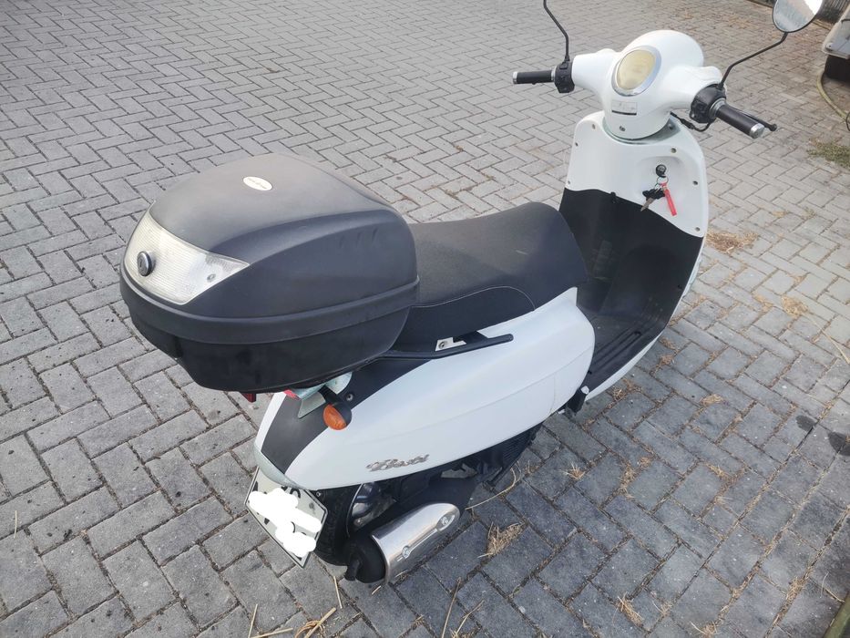 Scooter daelim besbi 125cm3