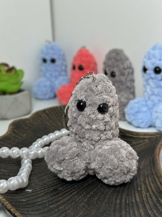 Вʼязана плюшева іграшка, член, пеніс, подарунок , брелок, іграшка 18+