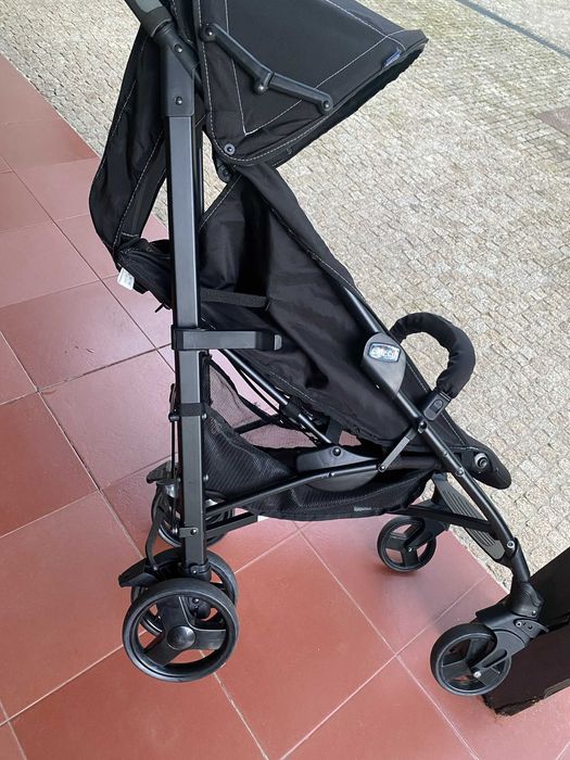 Carrinho Bebé Chicco Lite Way com Capa de Chuva – Excelente