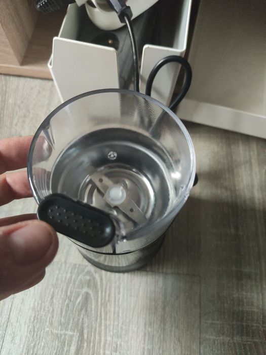 Młynek do mielenia kawy przypraw coffee grinder