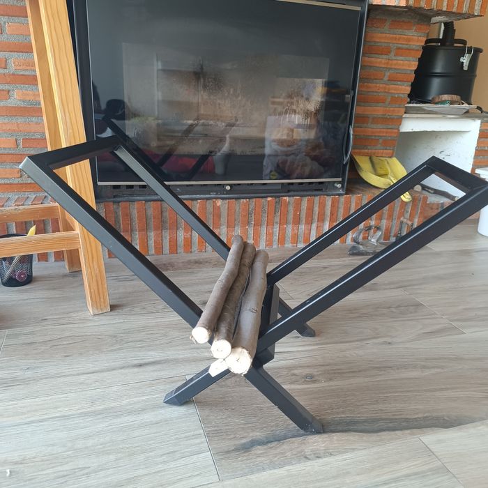 Porta Lenha Dobrável para Lareira – Metal Preto Moderno