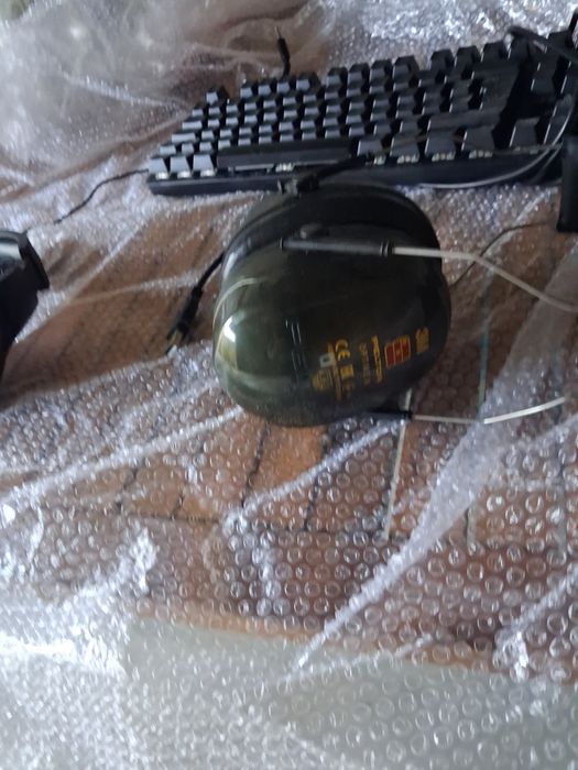 Teclado gaming e auscultador