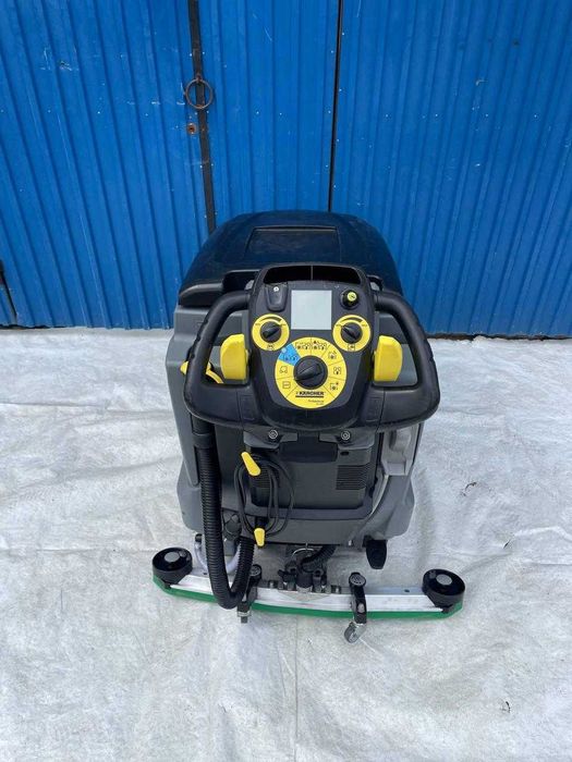 Підлогомийна машина Karcher B80