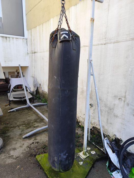 Saco de boxe 50 kg Outshock