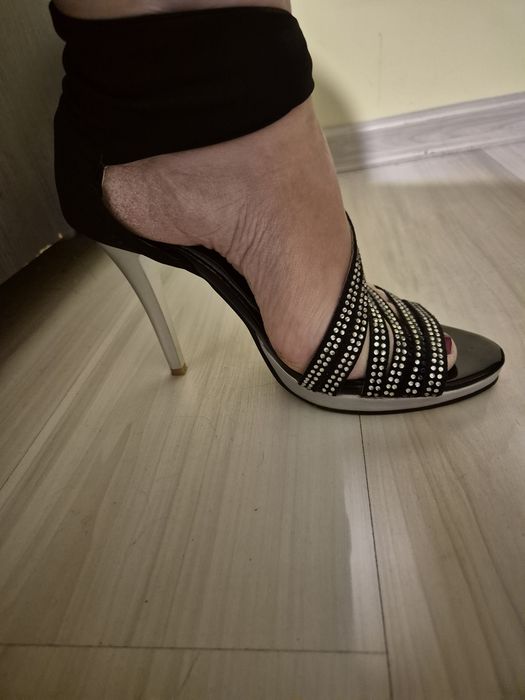 Szpilki eleganckie