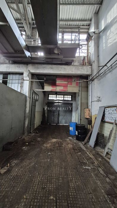 Продаж виробничої будівлі 2707 кв.м.