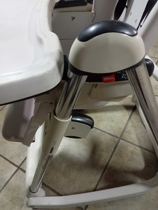 Cadeira para comer criança