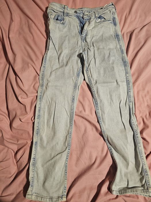 Sprzedam uzywane spodnie jeansowe