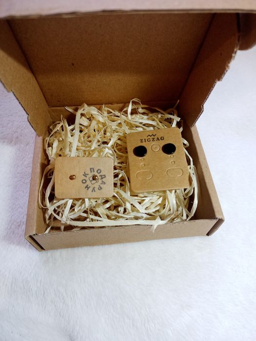 Сережки чоловічі.